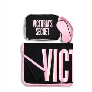 Victoria’s Secret Beauty Sleep Set